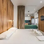 Apartment Warm Corner Comfort By Pikhost