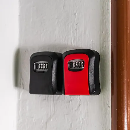 Διαμέρισμα Warm Corner Comfort By Pikhost Τίρανα