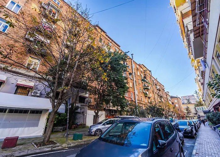 Warm Corner Comfort By Pikhost * Τίρανα